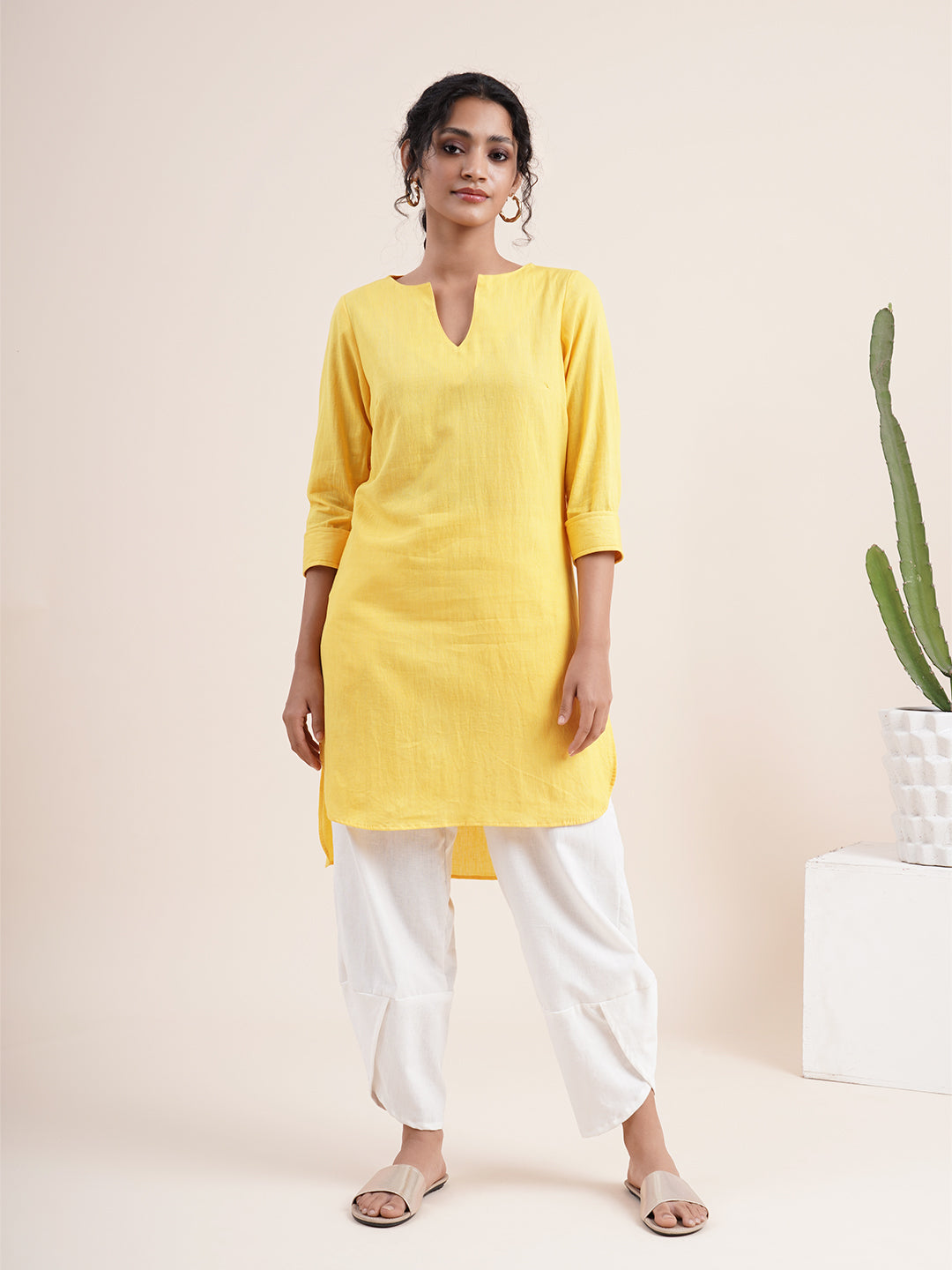 Yellow High low kurta with V- notched neck