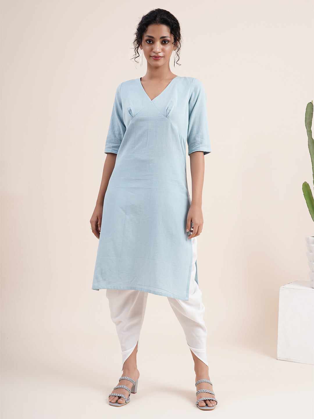 Sky Blue Inverted 'V' empire line kurta