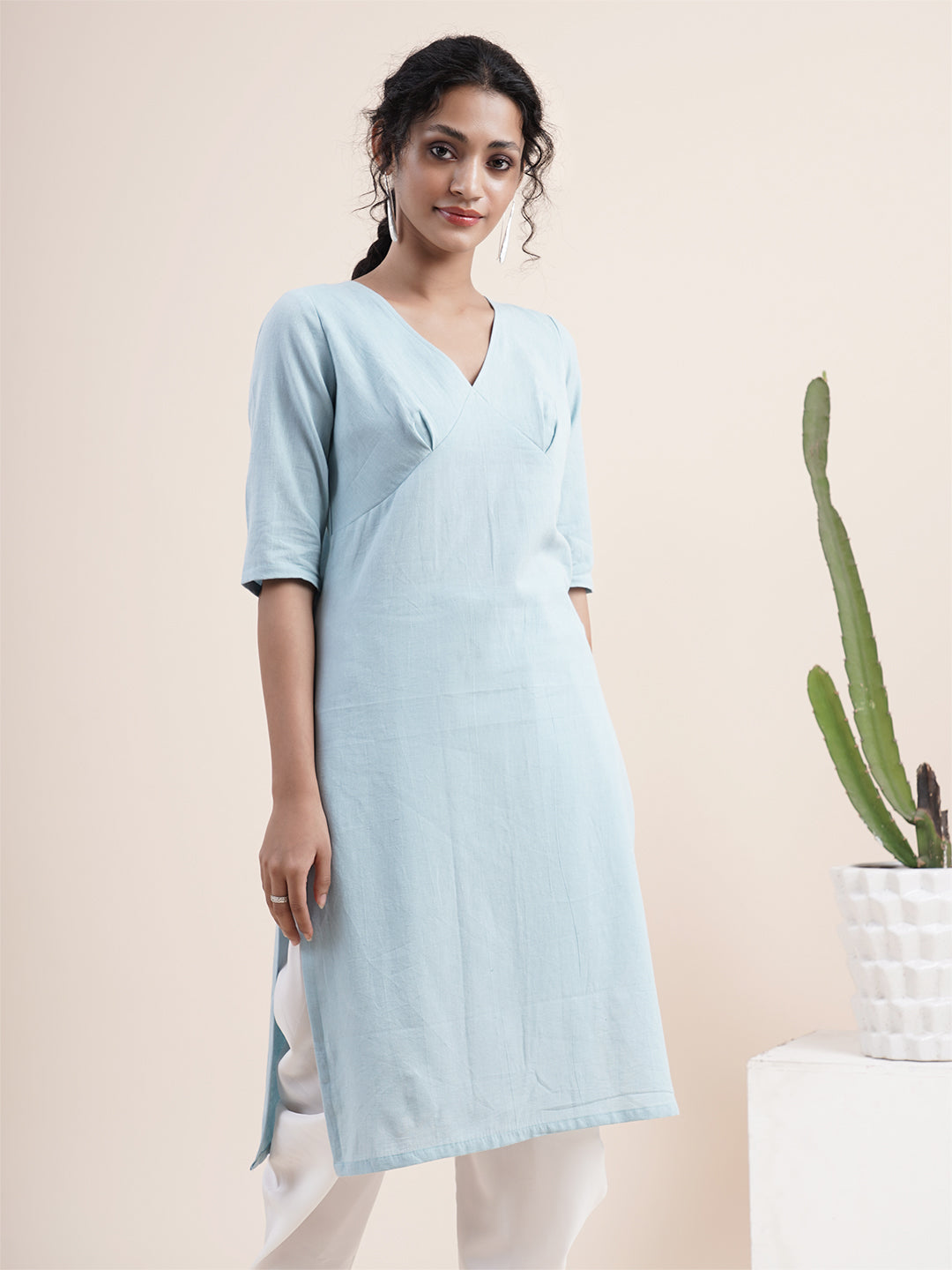Sky Blue Inverted 'V' empire line kurta