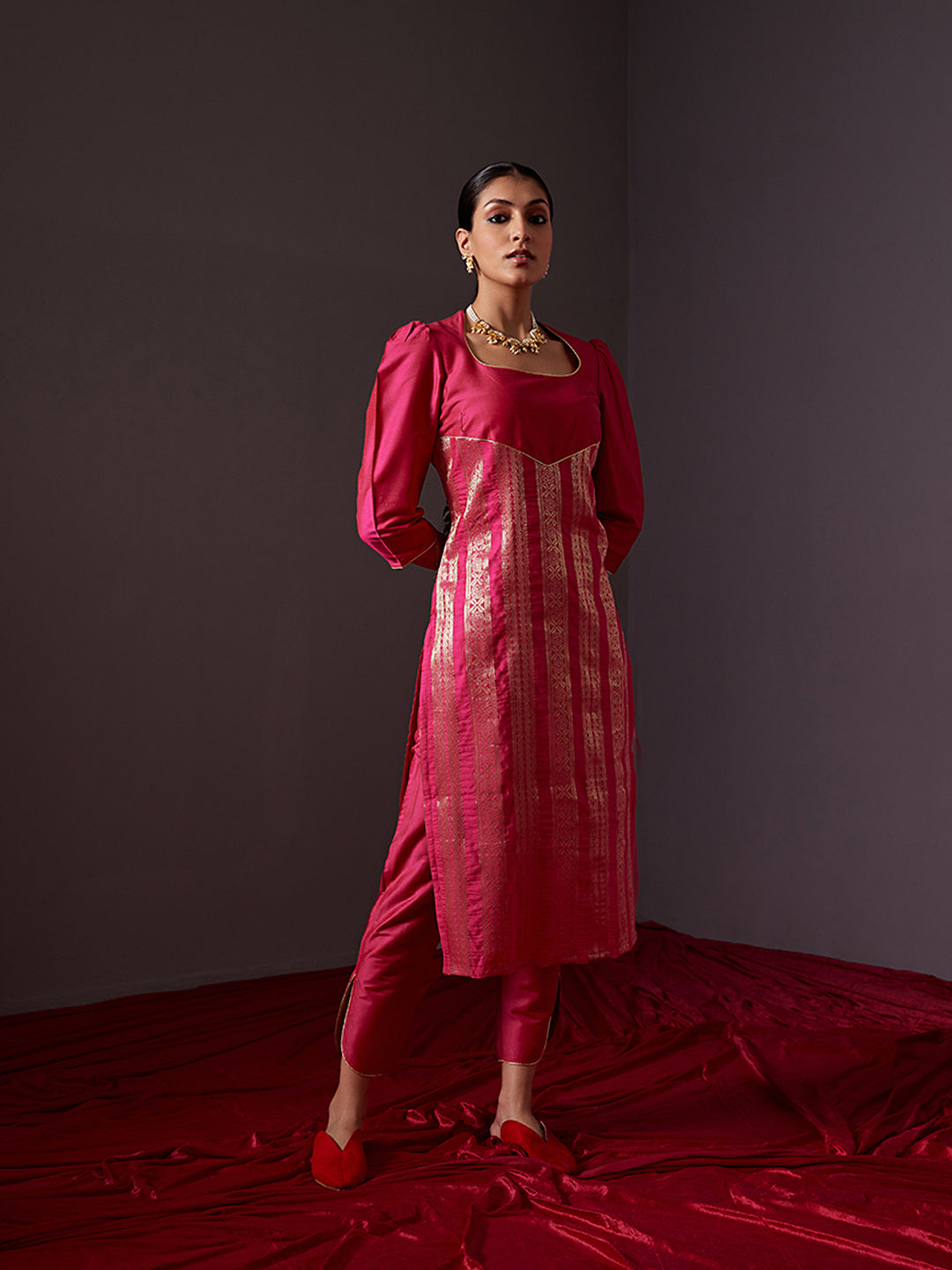 Scoop neck banarasi zari straight kurta - Fuschia Pink