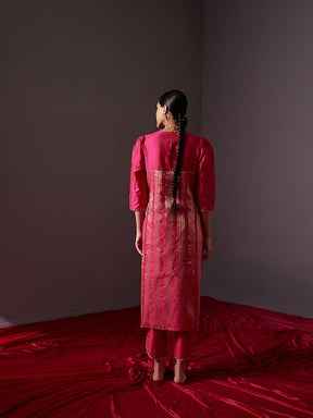 Scoop neck banarasi zari straight kurta - Fuschia Pink