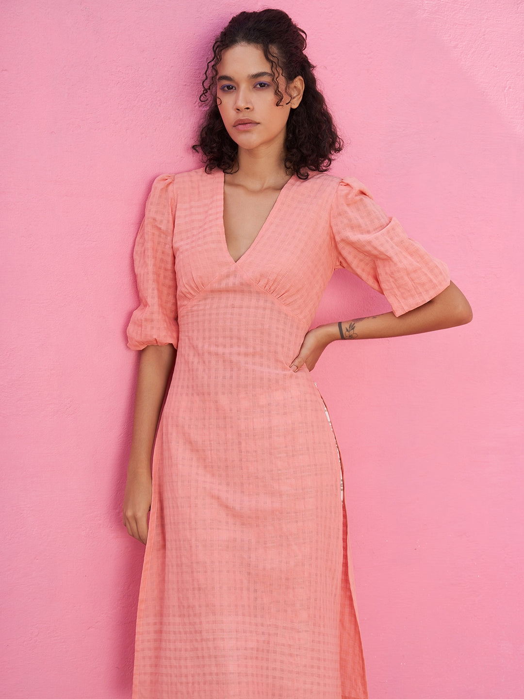 Self Check Kurta with Back cut-out and Pathani Pants