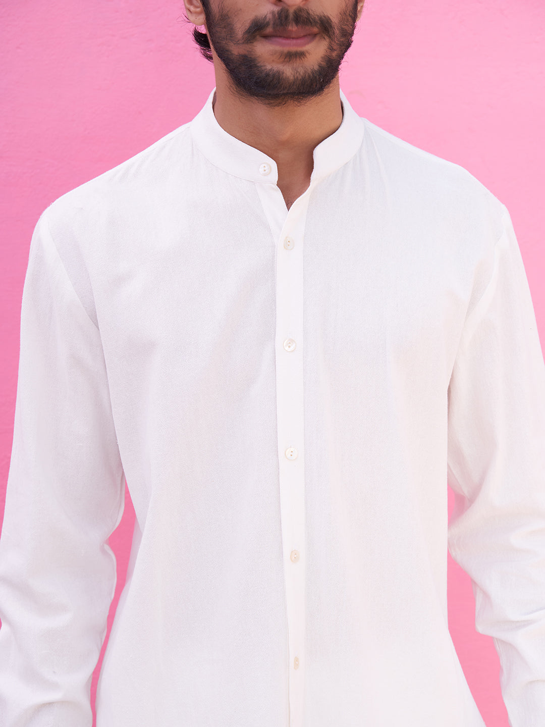White Mandarin collar kurta with straight pants