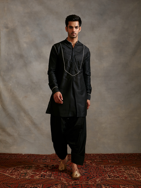 Banarasi kurta with contrasting detail-Metallic black