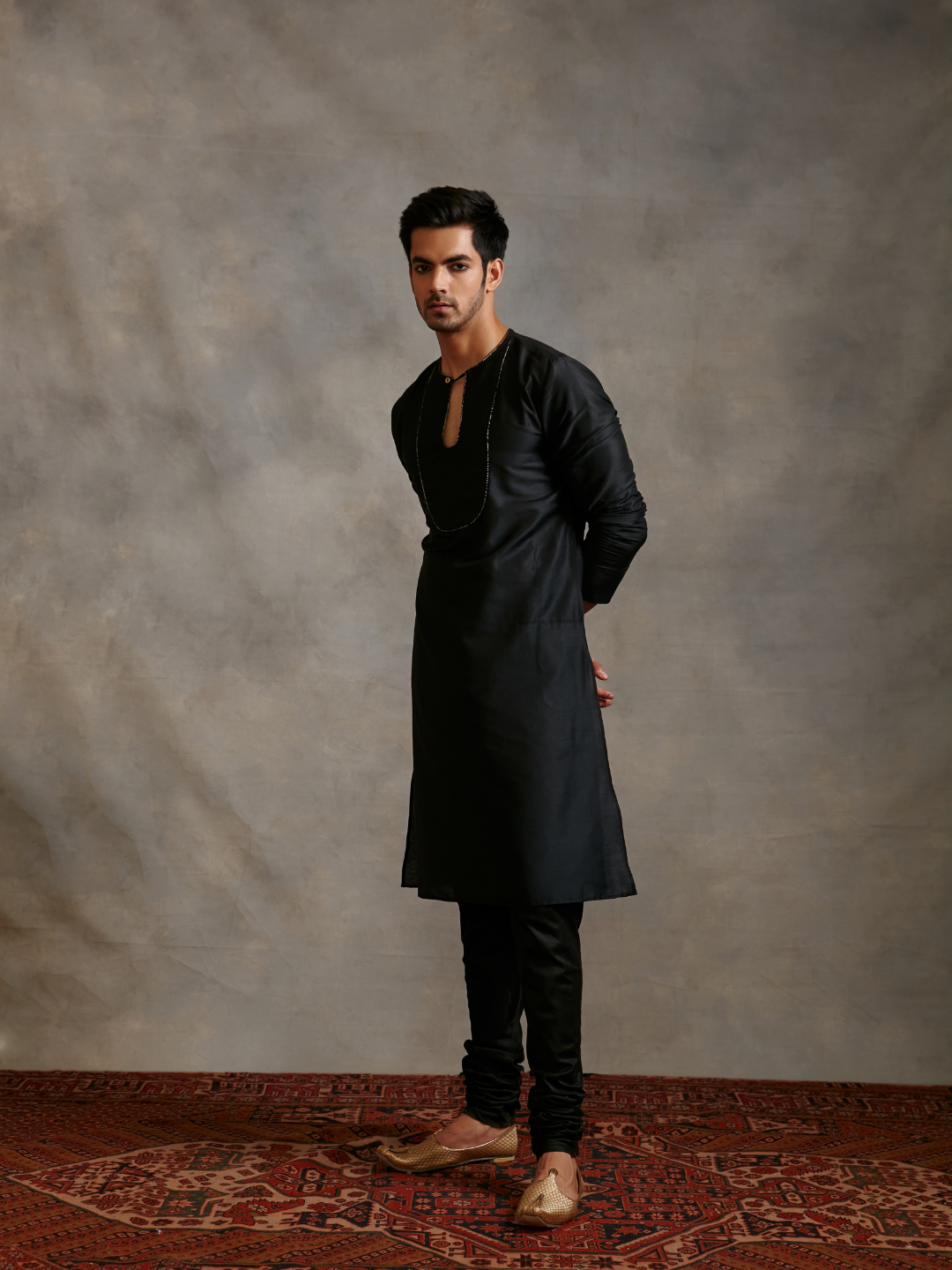 Banarasi Keyhole neck kurta-metallic black