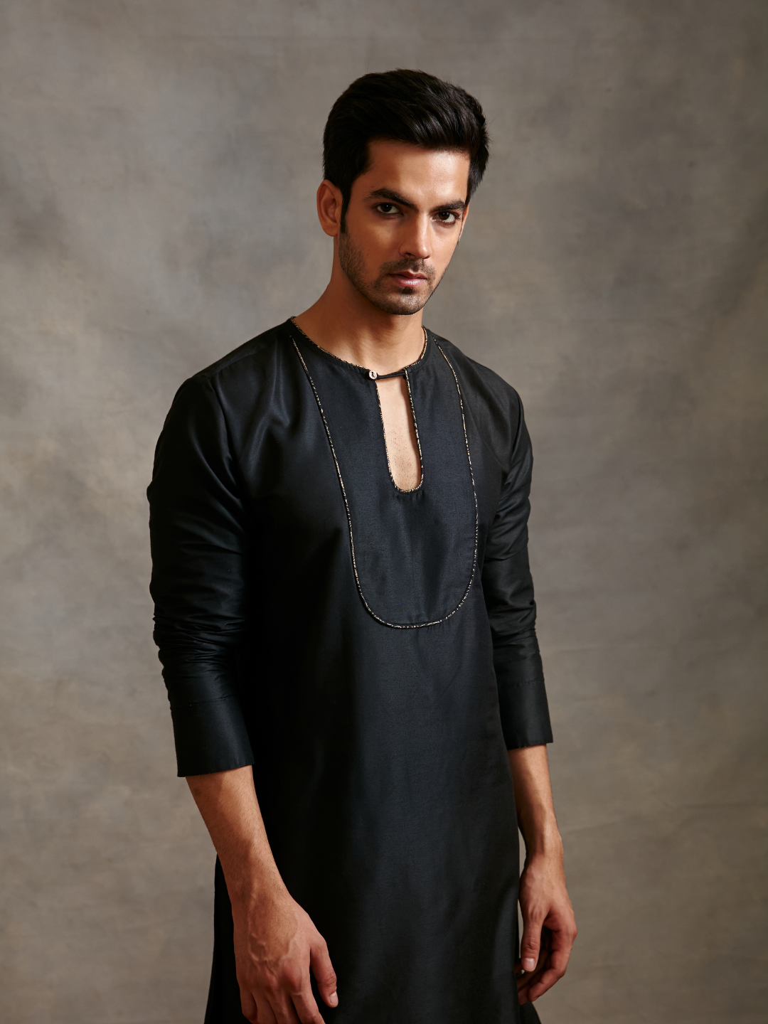 Banarasi Keyhole neck kurta-metallic black