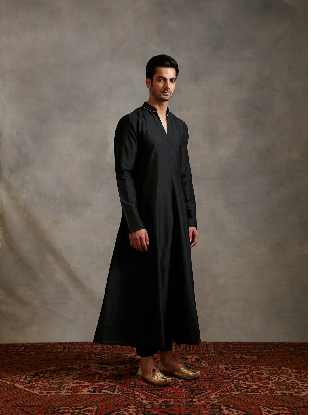 Banarasi paneled Anarkali kurta-Metallic black