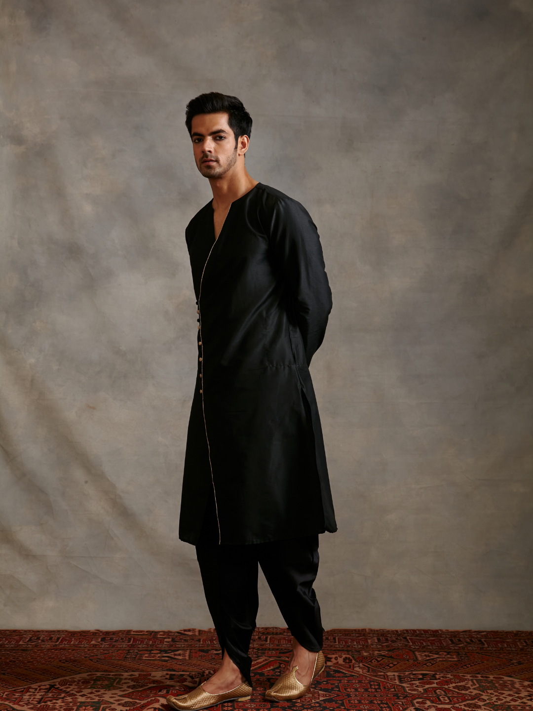 Overlapped buttoned down kurta -metallic black