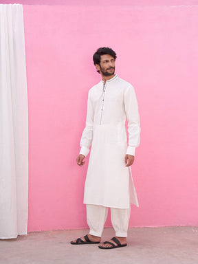Mandarin collar white self check kurta with pathani pants