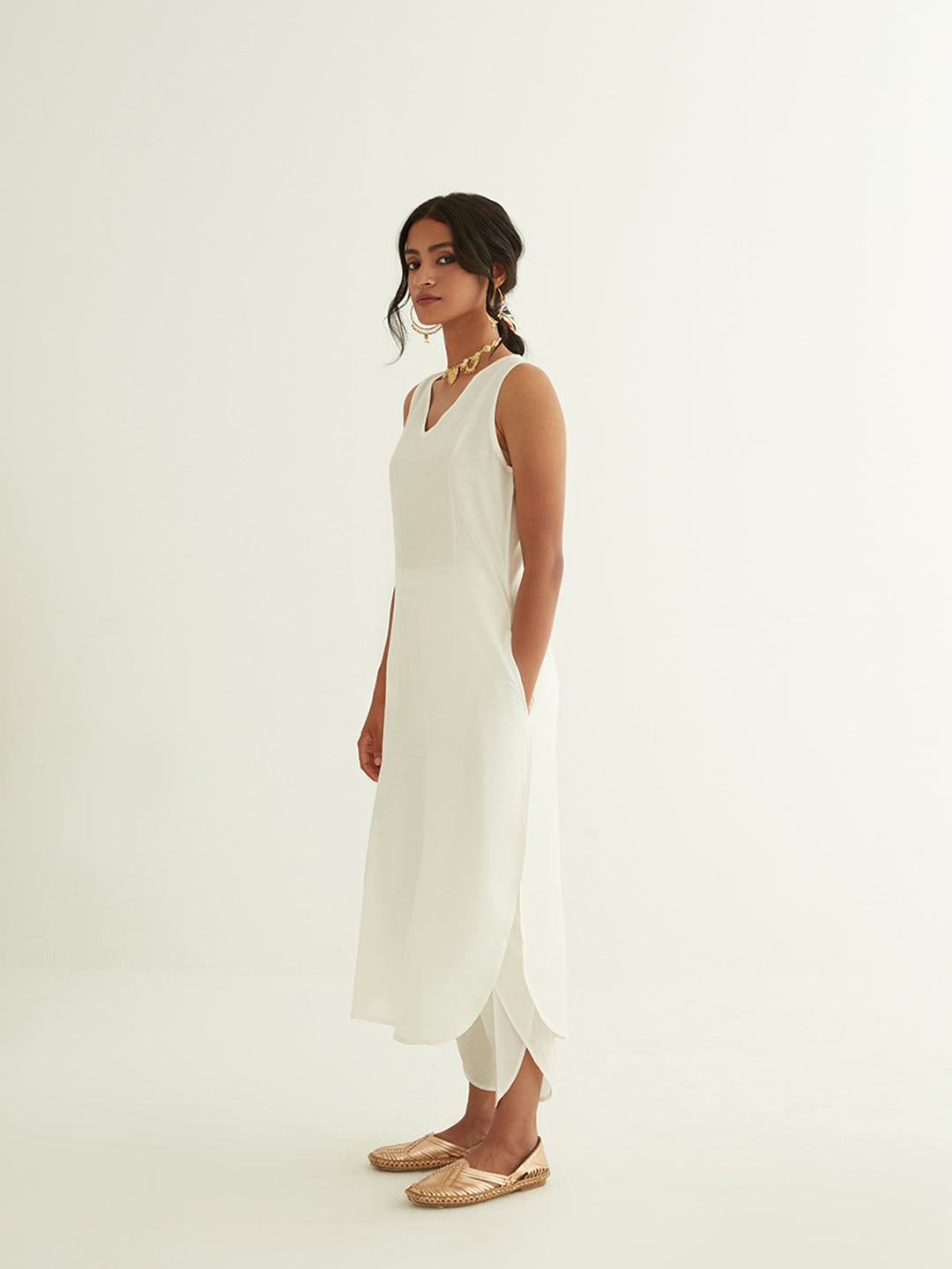 Half White Sleeveless Kurti for Women | S3 Fashions