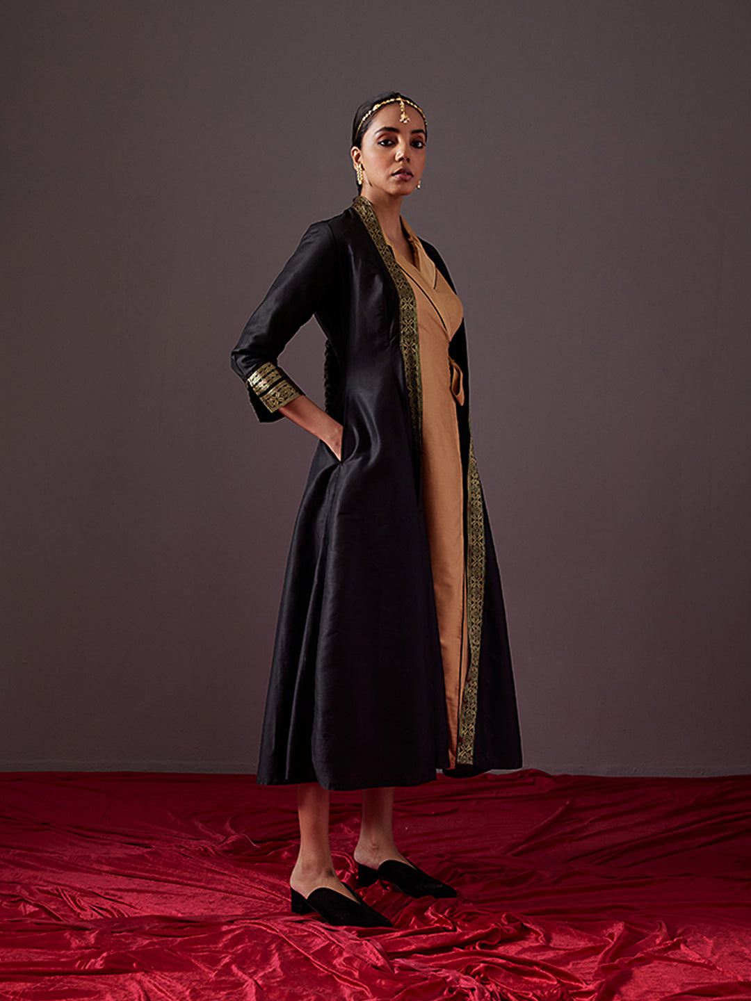 Lapel collared wrap dress with zari border jacket