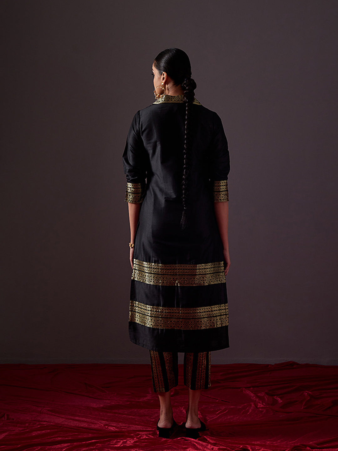 Collared Banarasi Kurta with banarasi Zari border-Metallic Black
