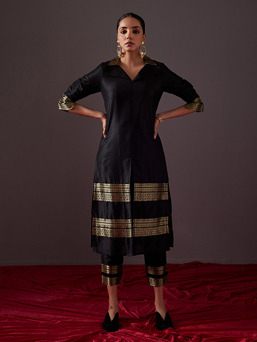 Collared Banarasi Kurta with banarasi Zari border-Metallic Black