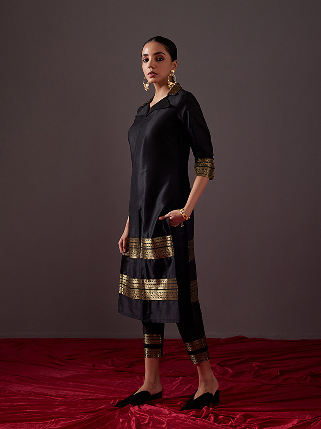 Collared Banarasi Kurta with banarasi Zari border-Metallic Black