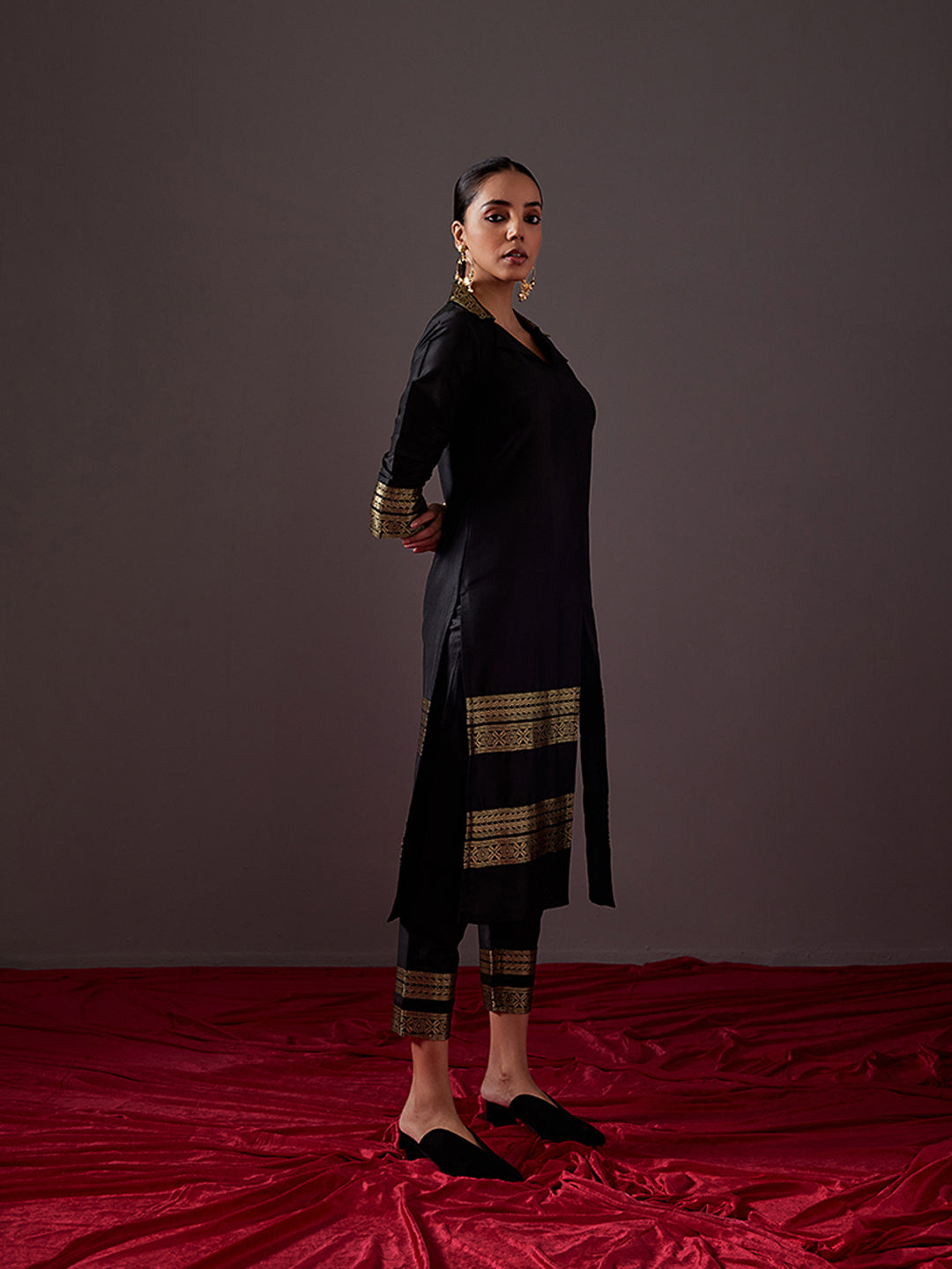 Collared Banarasi Kurta with banarasi Zari border-Metallic Black