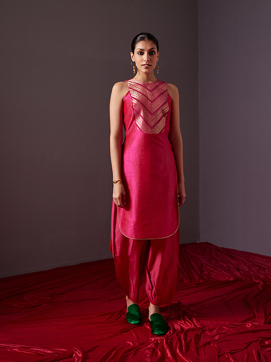 Banarasi zari Yoke high-low kurta-Fuschia Pink