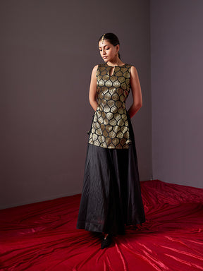 Banarasi zari kurta with side dori tie-ups- Metallic black