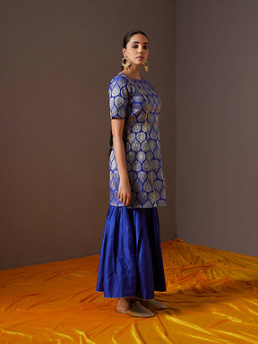 Banarasi zari kurta with contrasting Sharara.