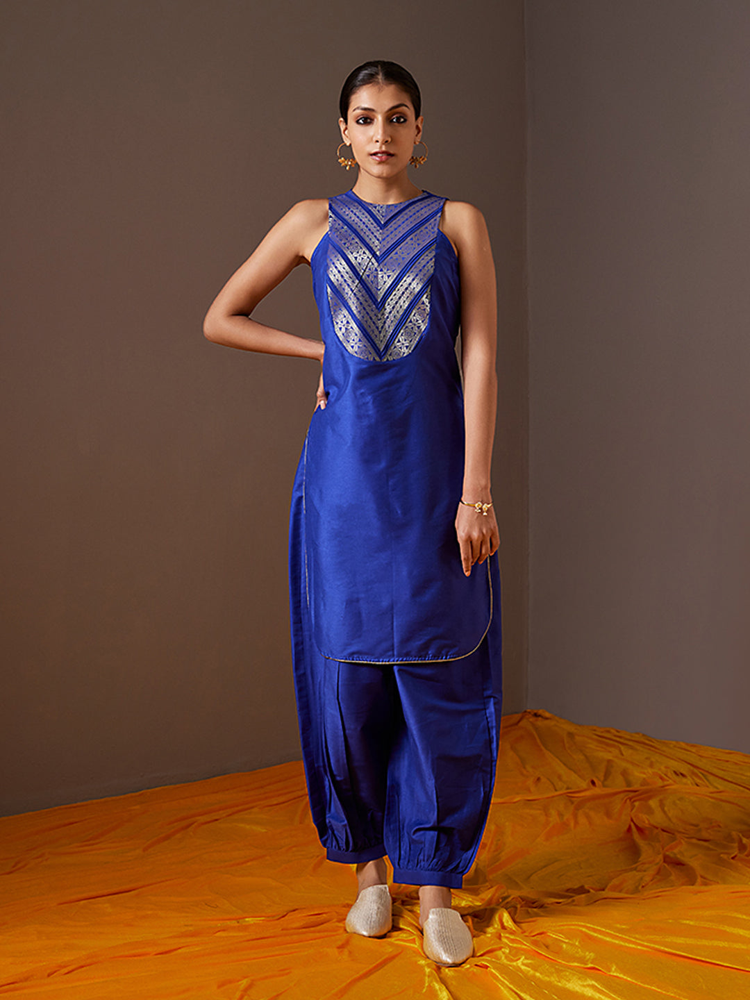 Banarasi zari Yoke high-low kurta-Imperial Blue