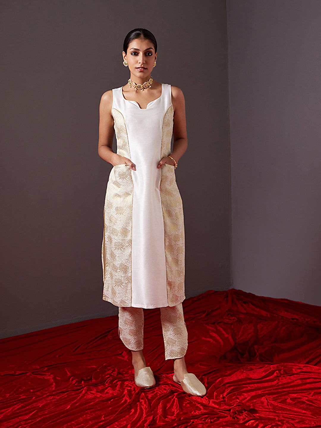 Banarasi zari paneled kurta with front pockets-Pearl white