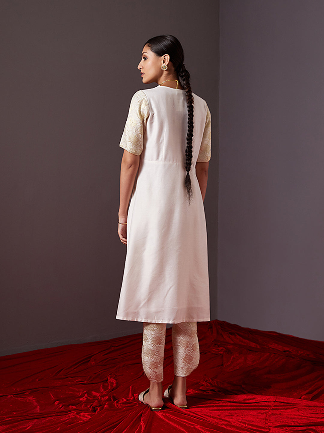 Banarasi zari v neck straight kurta-pearl white