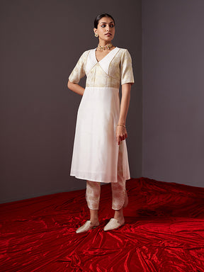 Banarasi zari v neck straight kurta-pearl white