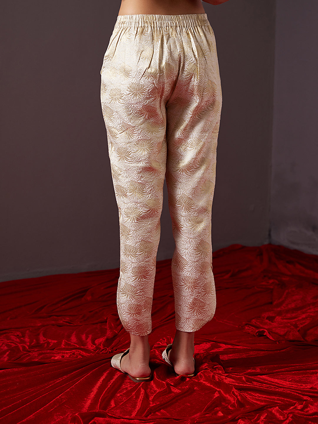 Curved U hem Banarasi zari pants - pearl white