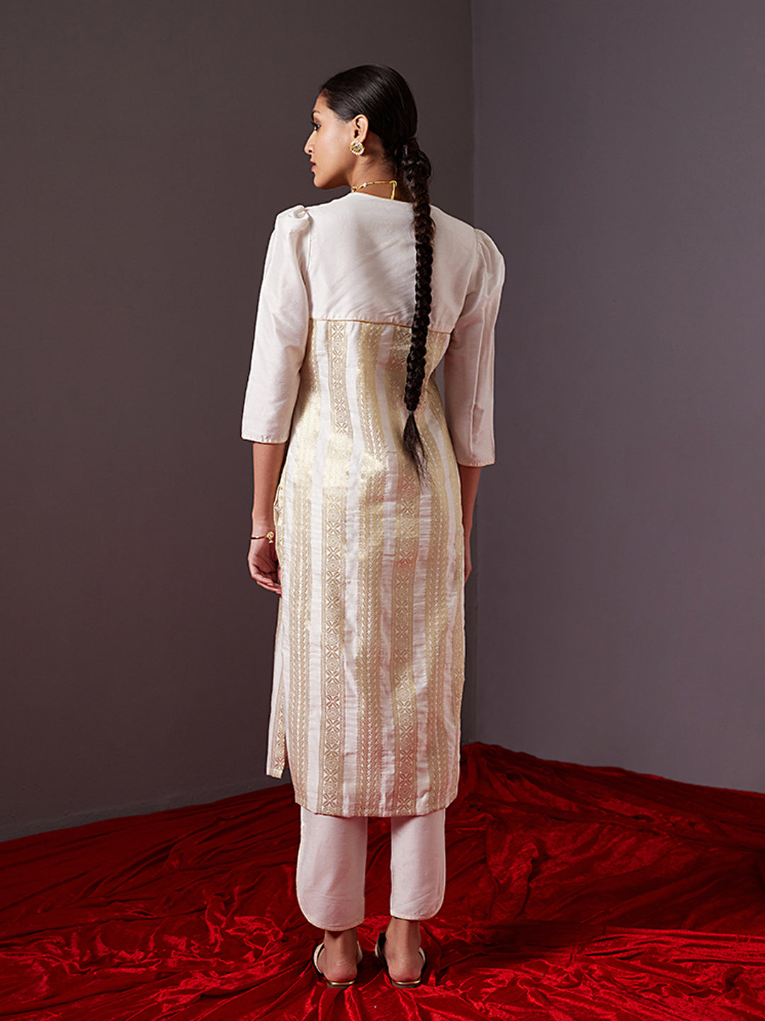 Scoop neck banarasi zari straight kurta with Curved U-hem pants