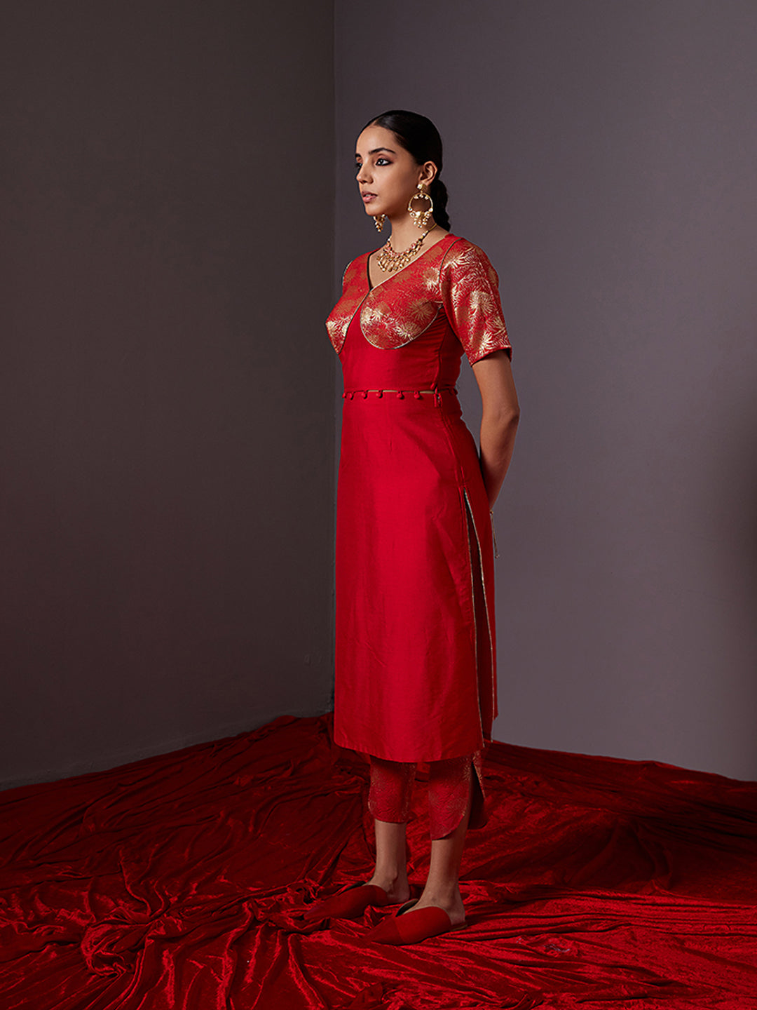 Banarasi Kurta with detachable zari blouse -Scarlet red