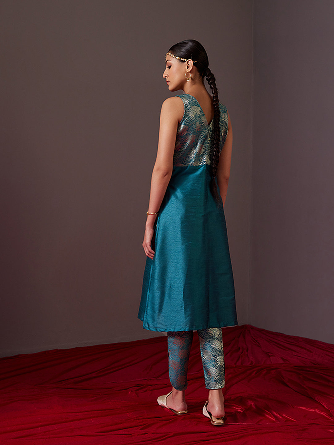 Banarasi zari pin tucked V neck kurta with Curved Hem Pants