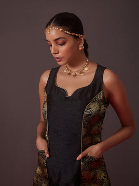 Banarasi zari paneled kurta with front pockets- Metallic black