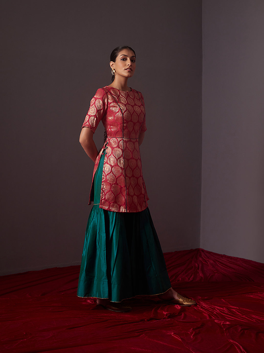 Banarasi zari kurta with contrasting details-fuschia pink