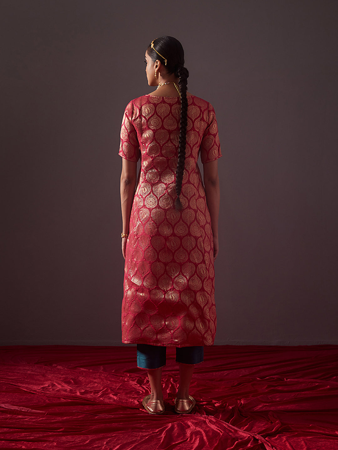 Banarasi zari overlapped kurta with front slits-Fuschia pink