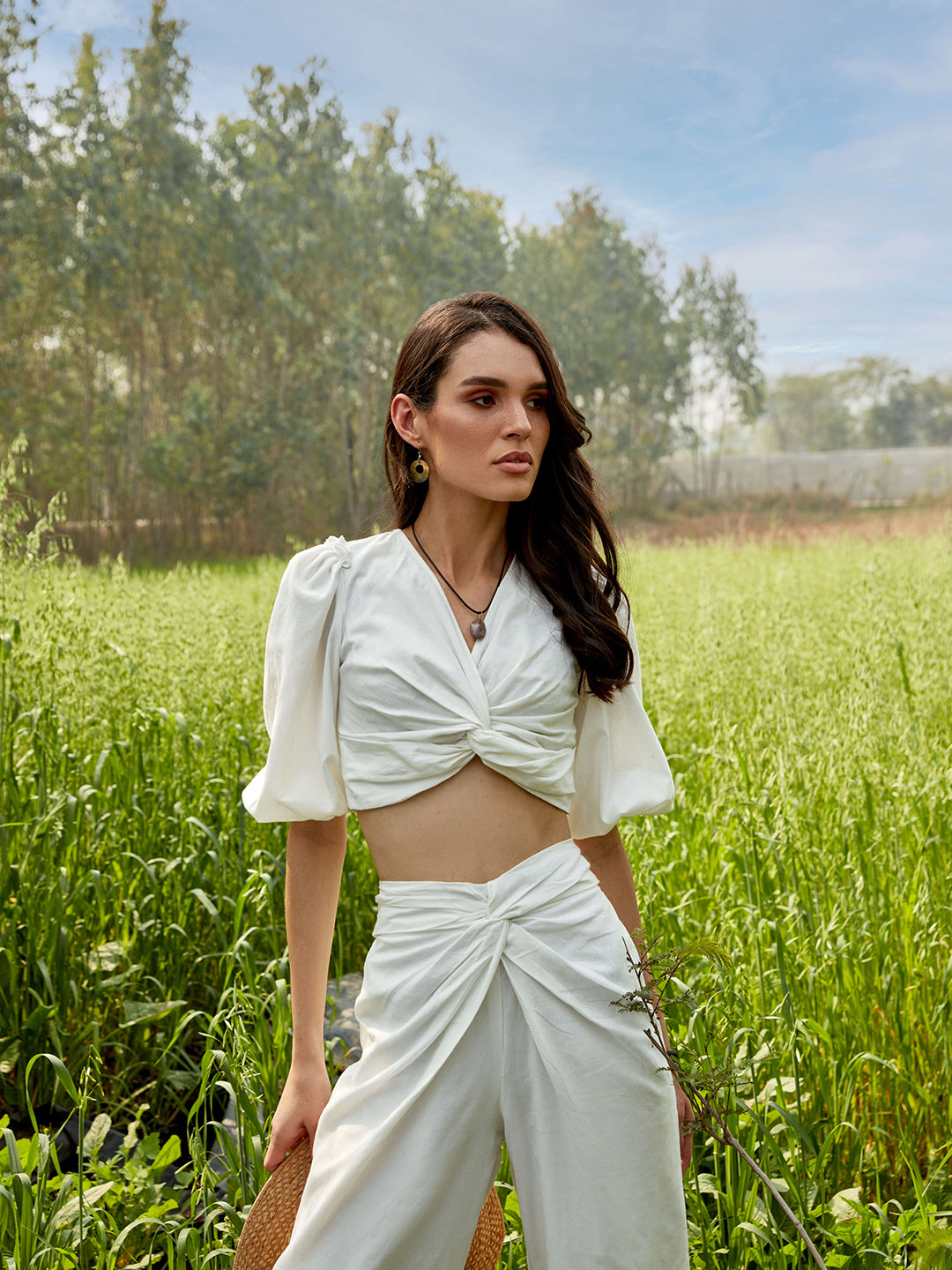 Pearly Knotted Top