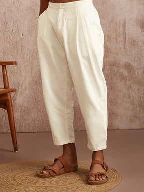 Relaxed fit pleated pants-White