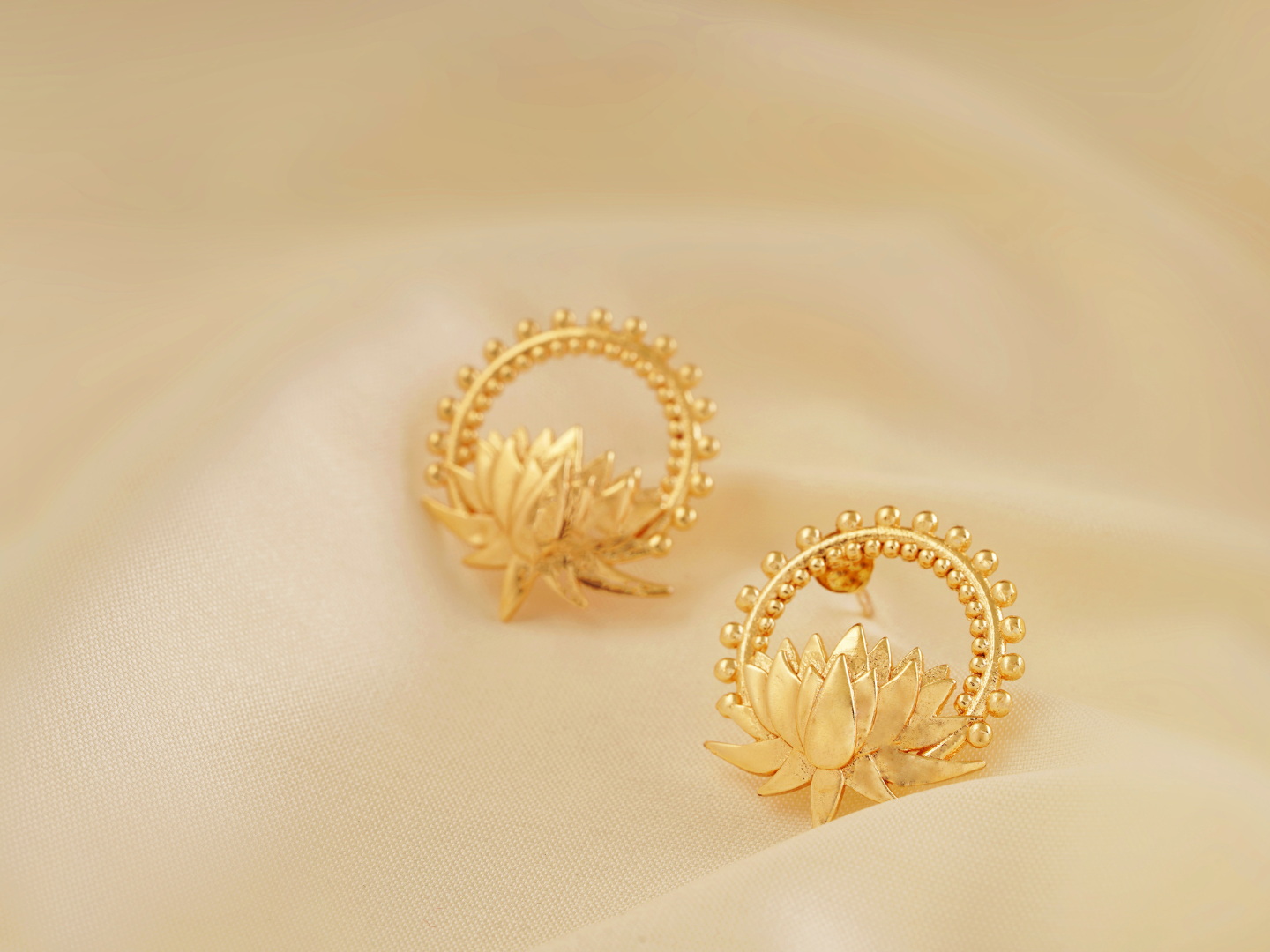 Kamala Studs