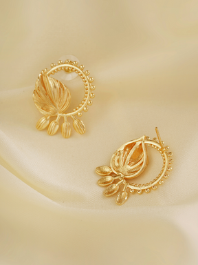Pallavi Studs