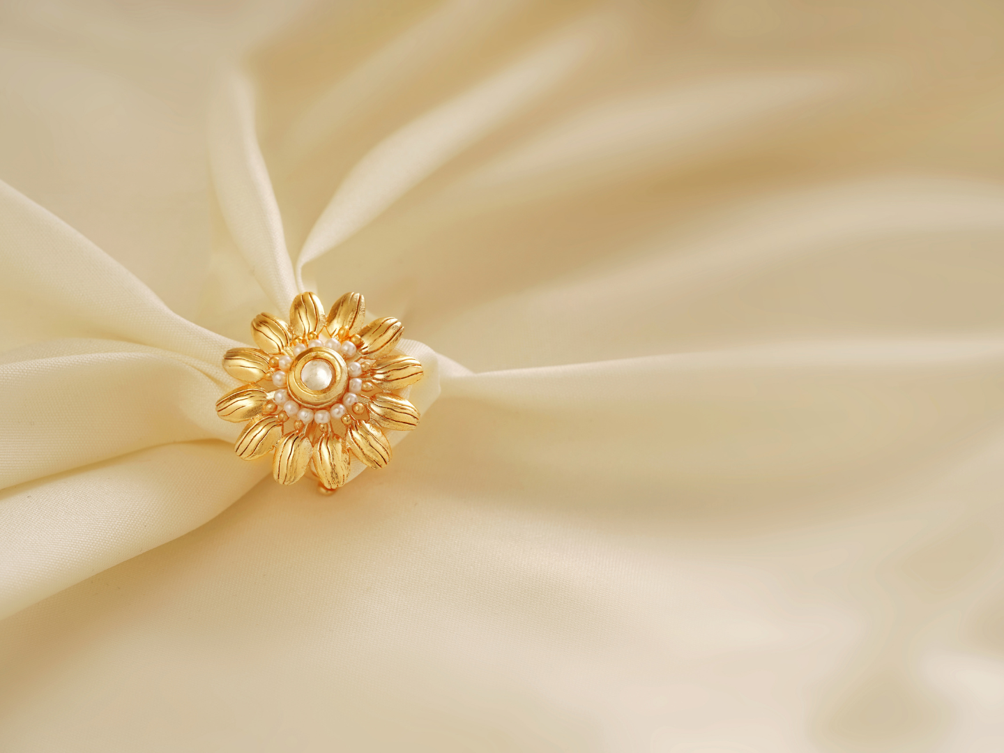 Ahyana Ring