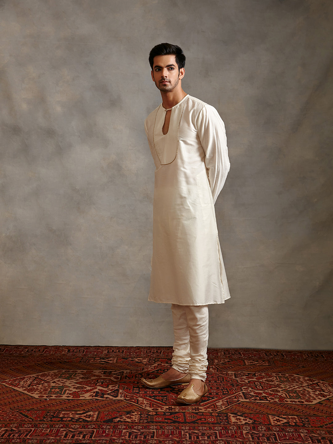 Banarasi Keyhole neck kurta with straight pants-ivory