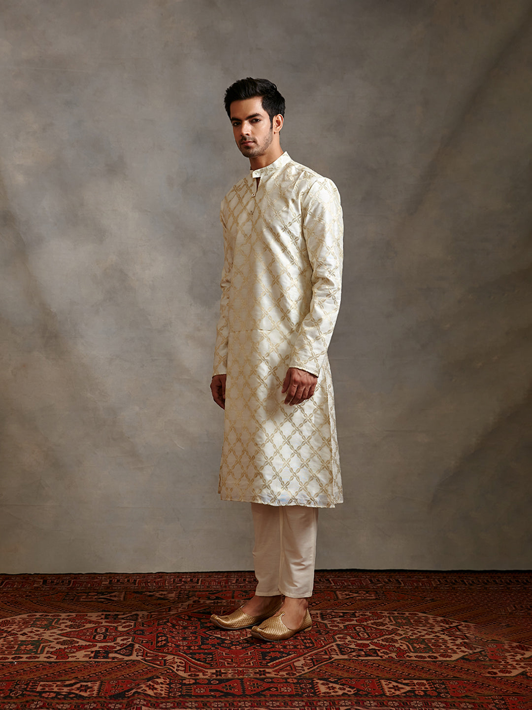 Banarasi zari kurta -ivory