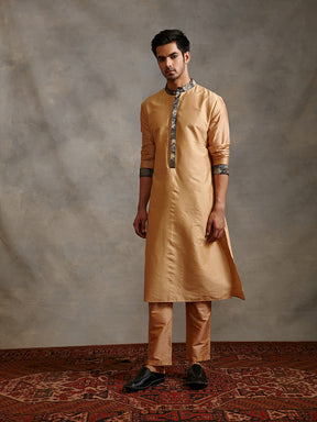 Banarasi zari detail Buttoned down kurta -sand beige