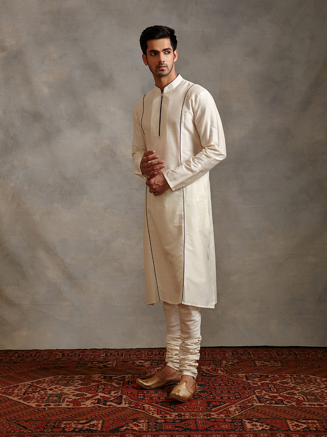 Banarasi straight kurta with contrasting detail- Ivory