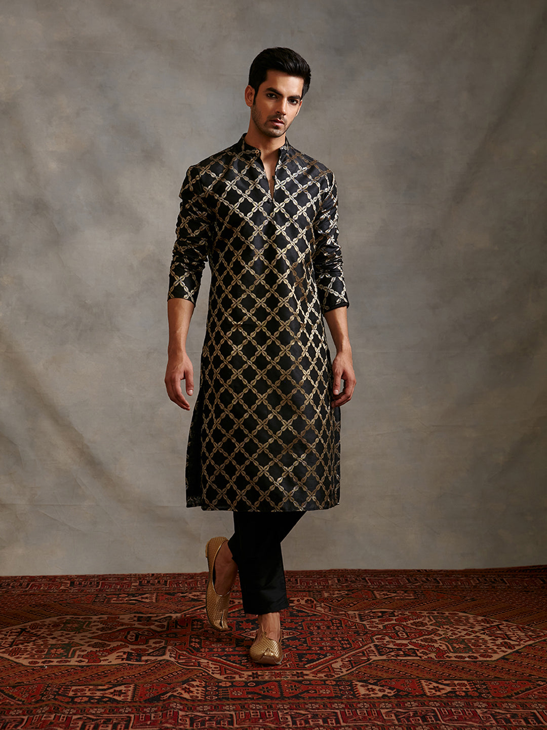 Banarasi zari kurta -Metallic black