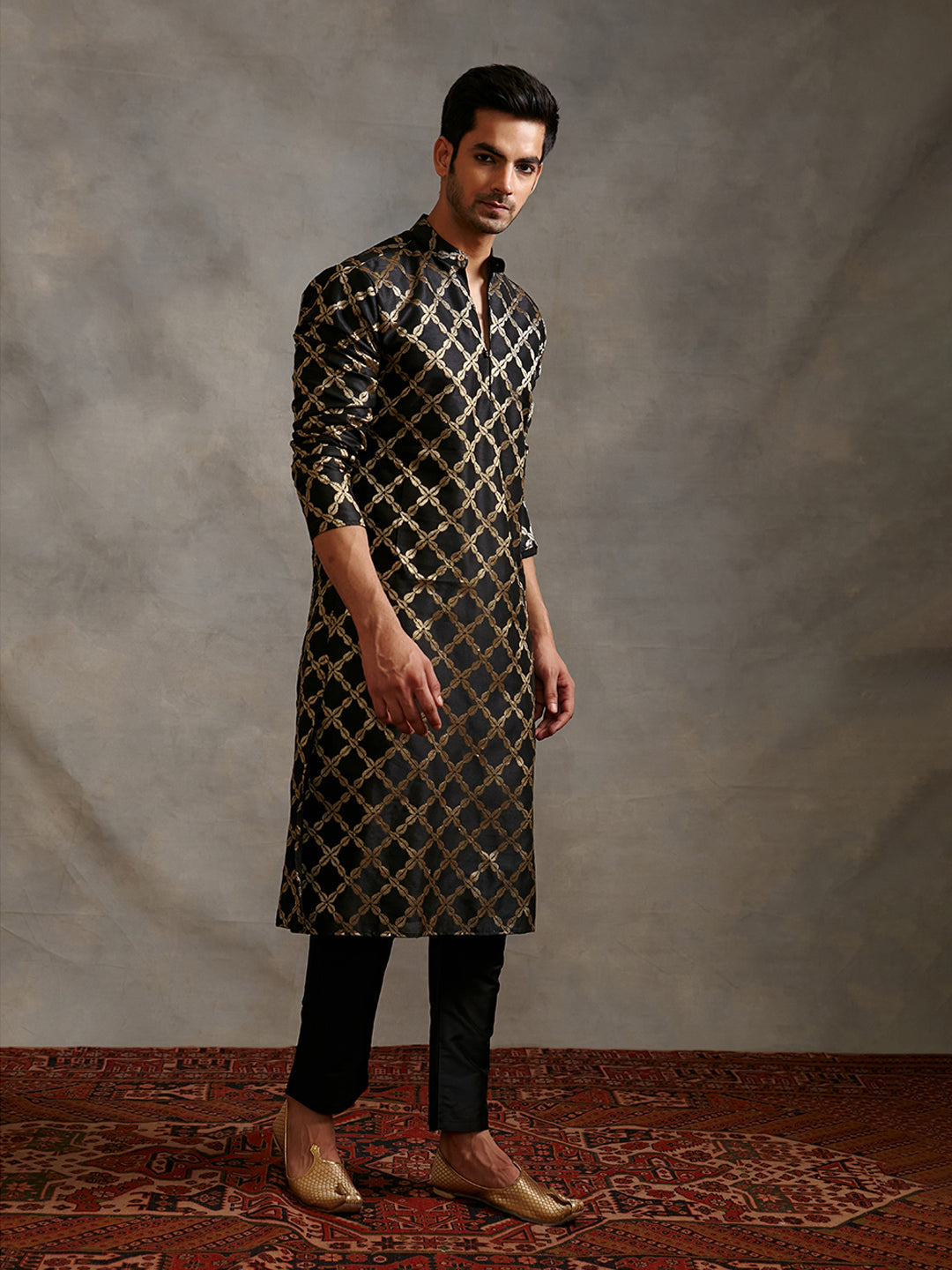 Banarasi zari kurta -Metallic black