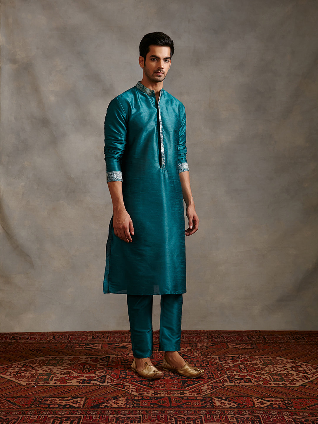 Banarasi zari detail buttoned down kurta -Blue