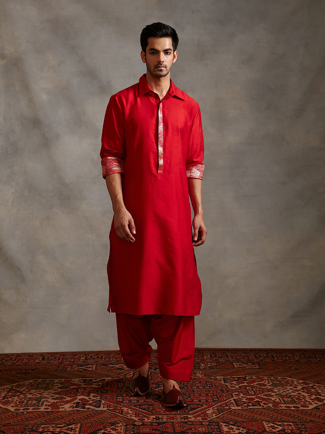 Banarasi collared kurta with zari placket-red