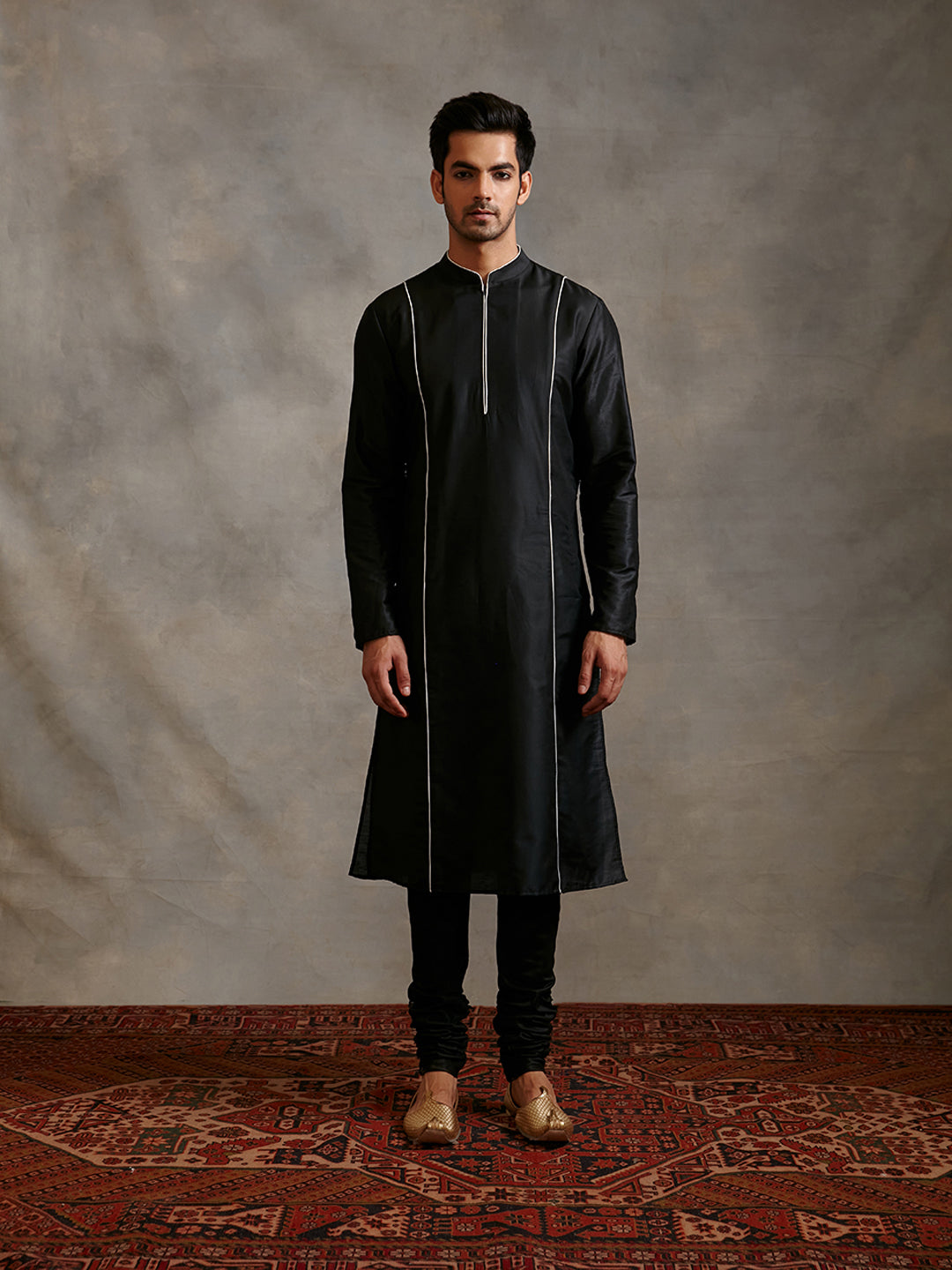 Banarasi straight kurta with contrasting detail- Metallic black