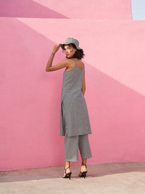 Strappy Gingham Checks Kurta