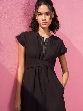 Cross Tie-up Dress with A-line Silhouette
