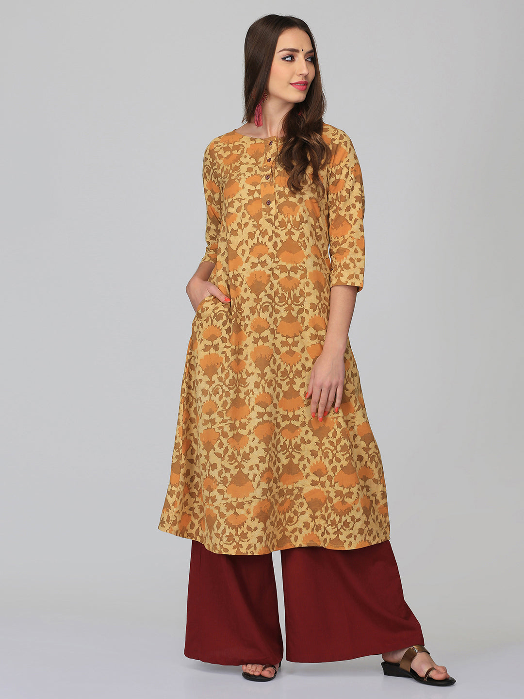 Abhishti Earthy Dabu A line Kurta